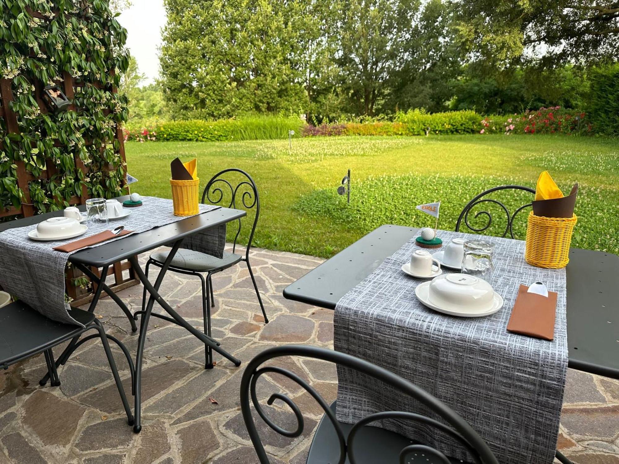 B&B Hole6 Кастеназо Экстерьер фото